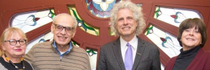 Lillian Fox, Ken Milkman, Steven Pinker and Catherine Fichten. Retrieved from https://www.facebook.com/pg/dawsoncollege/photos/?tab=album&album_id=2263205163740520&__tn__=-U-R